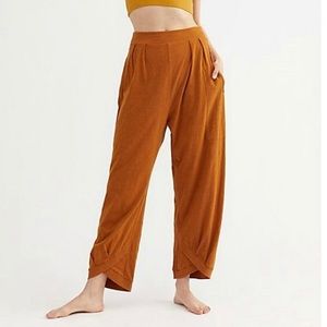 Intimately Free People • L • Slub Breezin By Jogger Pleated Front Split Hem